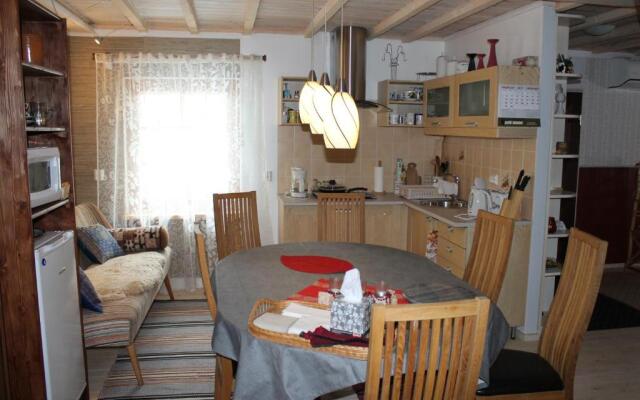 Posti Holiday Home