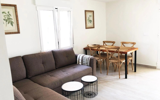 Apartamentos Lunamar