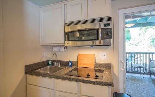 Erie The 213 E Hideaway 1 Bedroom Holiday Home By My Ocean Rentals