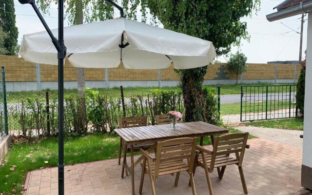TópART Apartman B Little House