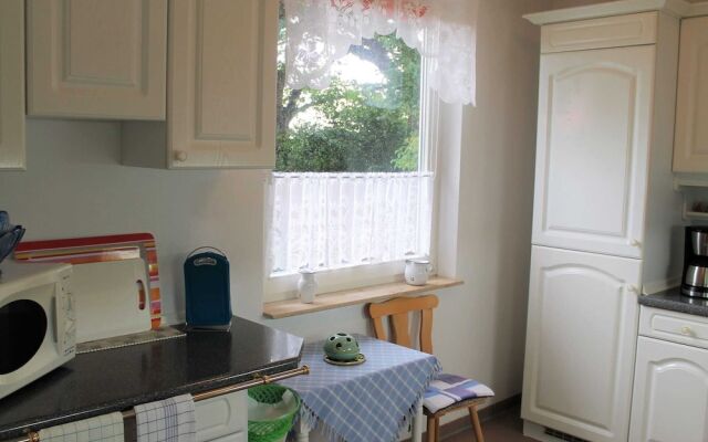 Cozy Holiday Home in Dorf Gutow near Sea