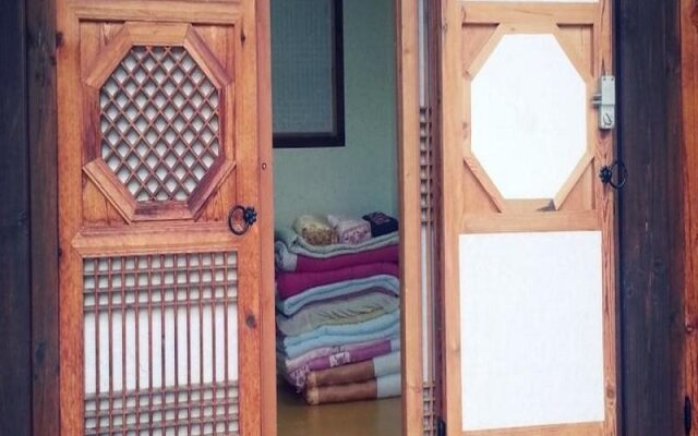 Gahoe Hanok Guest House