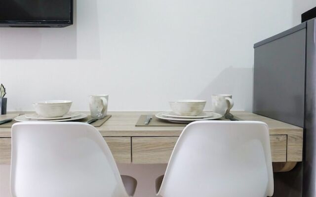 Minimalist Studio Menteng Park Apartment
