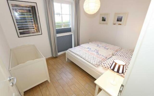 Kurparkresidenz Baabe - Ferienwohnung Meeresgarten mit Terrasse