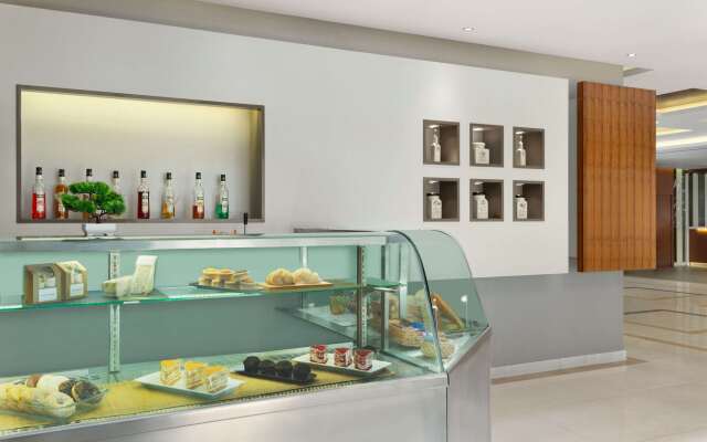 Howard Johnson Plaza By Wyndham Dubai Deira