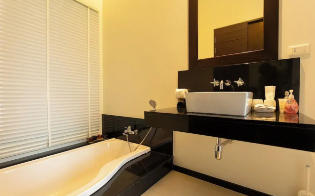 3BR PoolVilla Near Nai Harn Beach V113