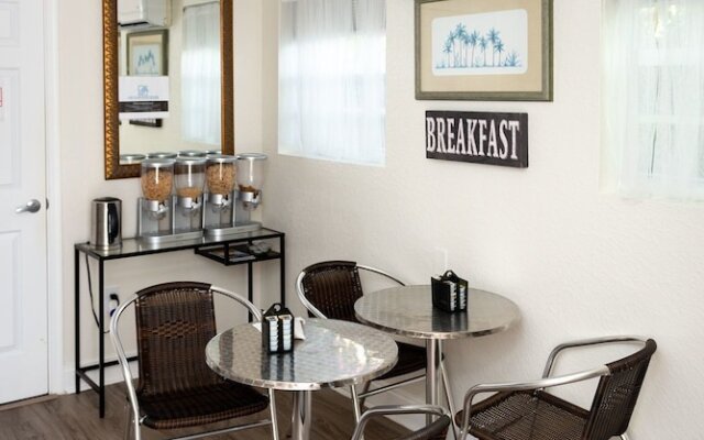 Las Olas Guesthouse at 15th Avenue