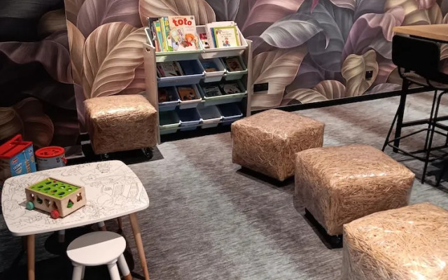 Ibis Styles Miramas - Provence