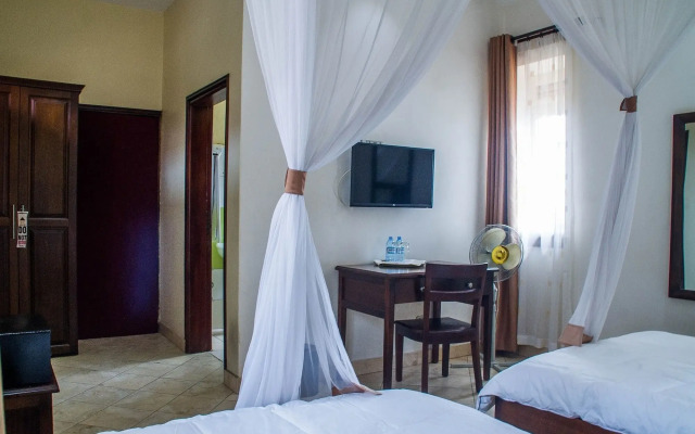 Hotel Kash Masaka Road