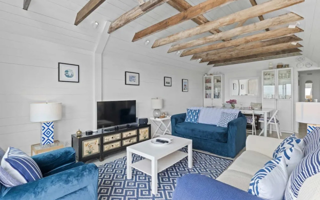 Seashells-stylish Coastal Living
