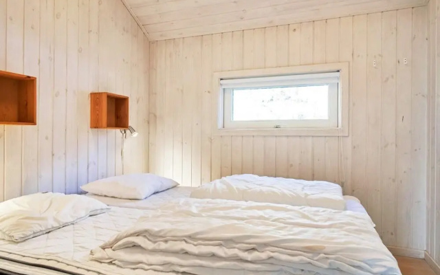8 Person Holiday Home in Nexo-by Traum
