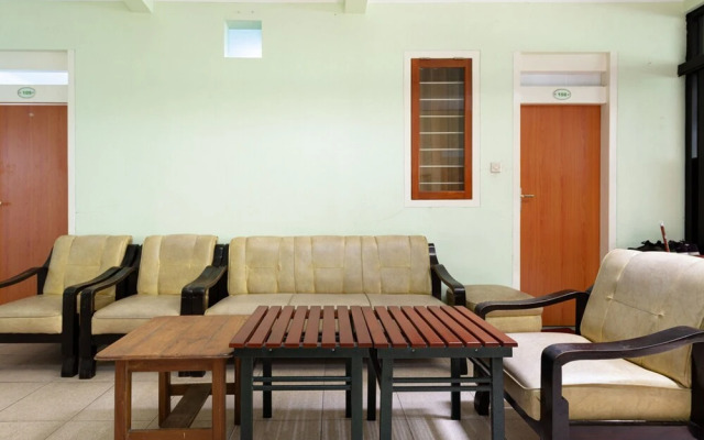 KoolKost Female Syariah near Dinoyo Mall Malang