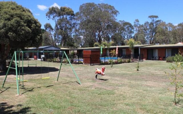 Alexandra Motor Inn - Victoria Aus