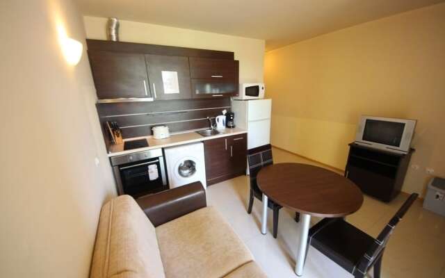 Menada Green Hills Apartments