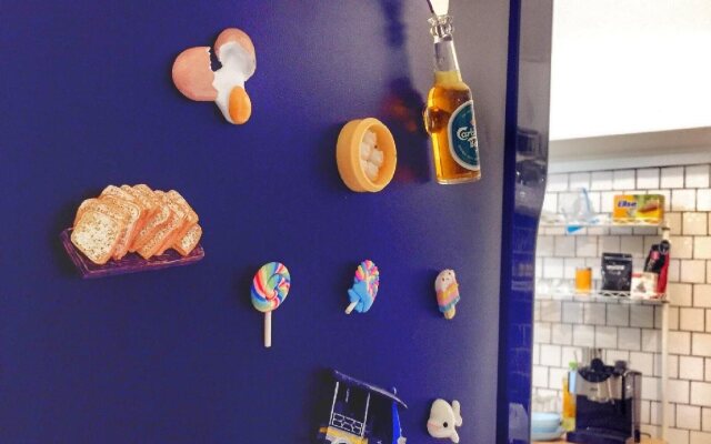 Lazy Blue House Asok