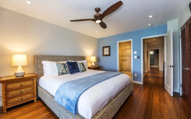 Noelani 304 3bdrm 2.5 Bath 3 Bedroom Condo by RedAwning