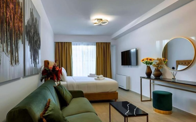 Cens Bronze Luxury Suites