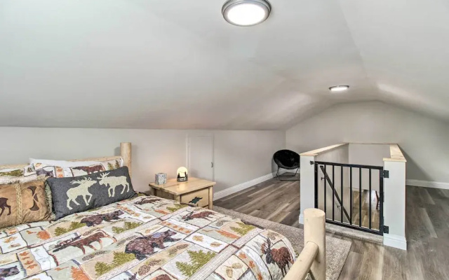 Game Room & Wooded Views: Pinetop Cabin!