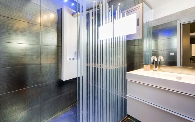 Modern Charm Balcony Retreat by Sea N Rent