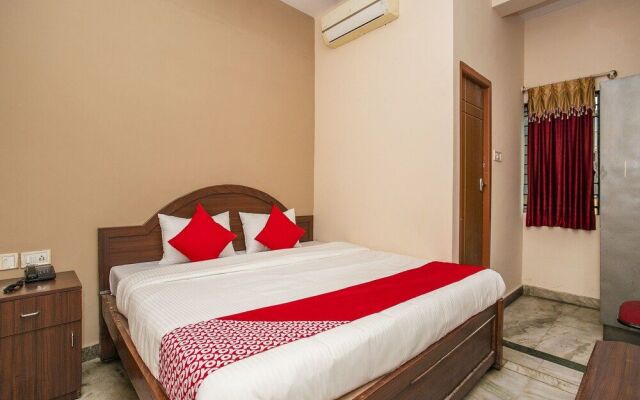 OYO 18626 Diamond Paradise
