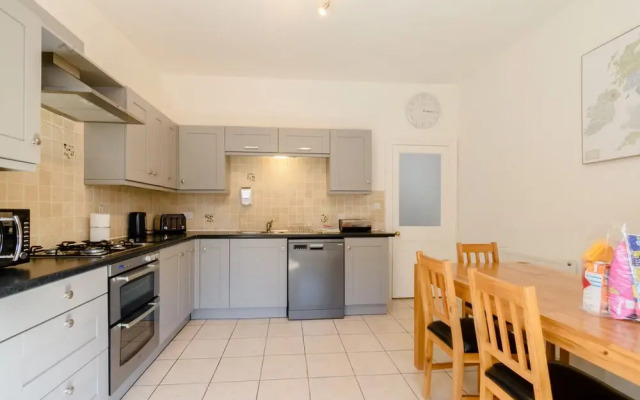 1 Roxby Terrace