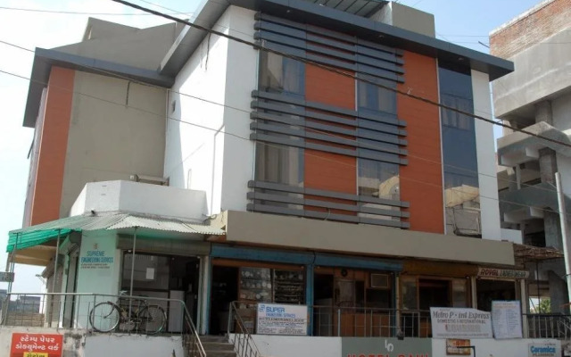 Hotel Rahi