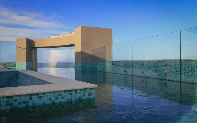 Aqua Aqua Luxury Penthouses