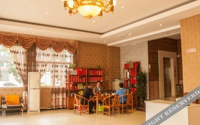Xiamen Longzhou Business Hotel