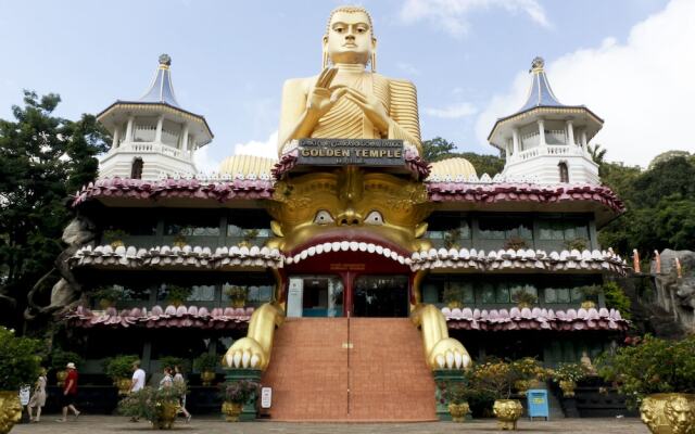 Sat Nam Village Hotel