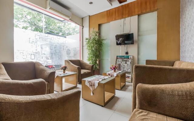 RedDoorz near Mall Panakkukang 3