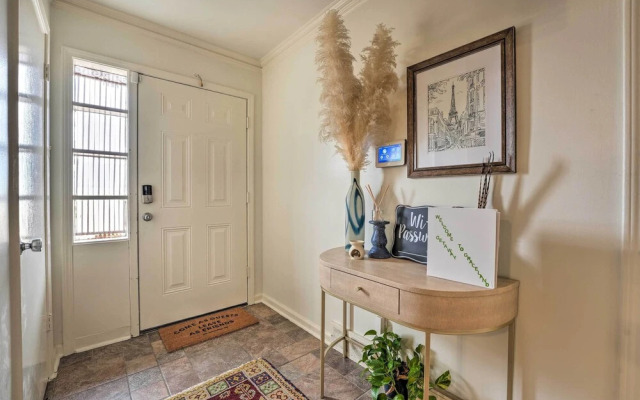 Memphis Vacation Rental - 1/2 Mi to Graceland