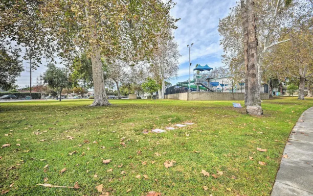 1 Mi to Dtwn Burbank: Mod Gem w/ Private Yard