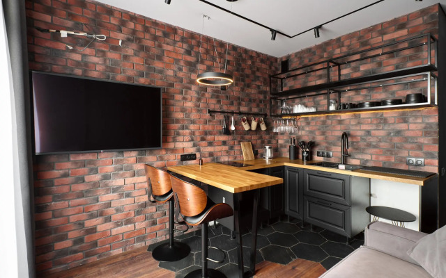 Апартаменты на Октябрьской набережной 44