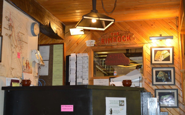 Rimrock Lodge