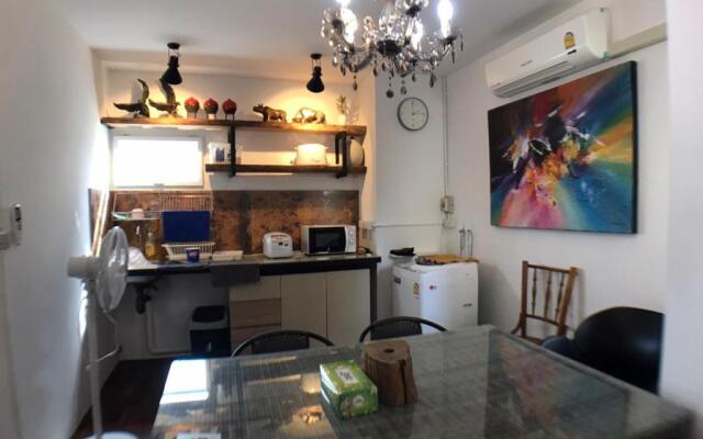 8th House @ center of Chiangmai old town