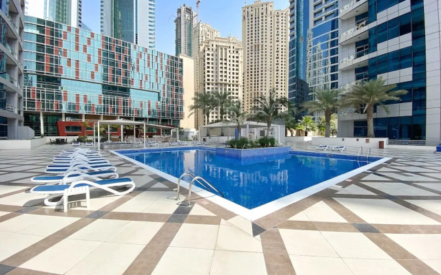 Silkhaus in Bay Central Near Metro