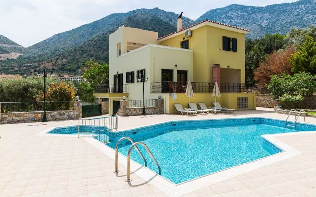 Argyro Villa