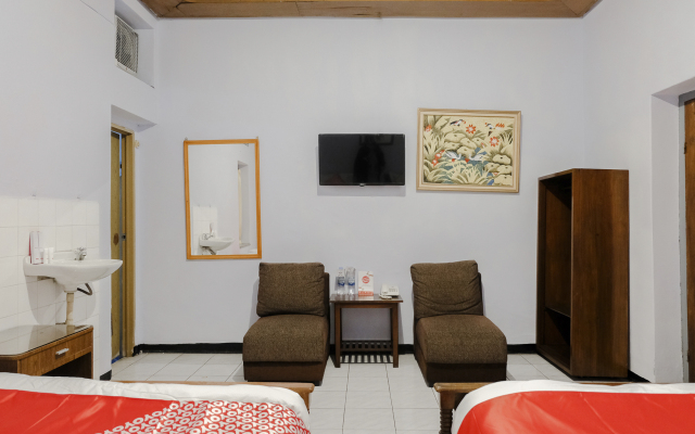 OYO 1036 Hotel Palem 1