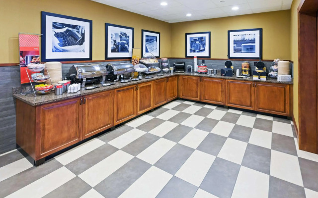 Hampton Inn & Suites Dallas-Mesquite