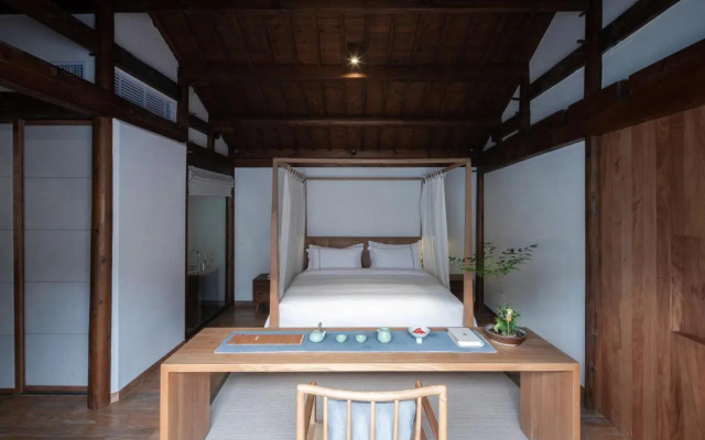 SU House