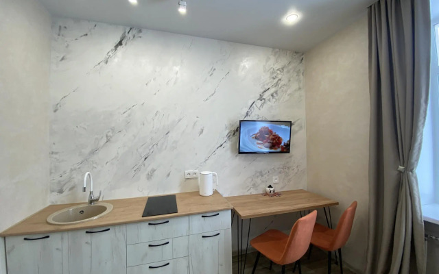 Желтый Нарцисс на улице Уральская