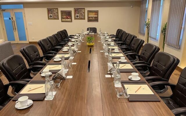 Jaypee Greens- Atlantic The Club