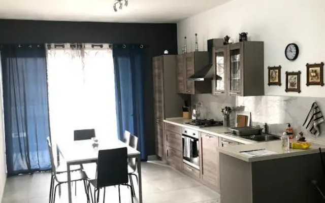 Luqa Apartment - 5 mins from Airport