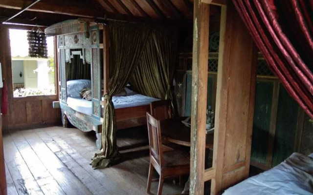 The Ermaja's Pavilion Hotel