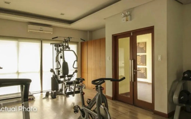 Lovely 2 BR Condo with FREE Secured Parking