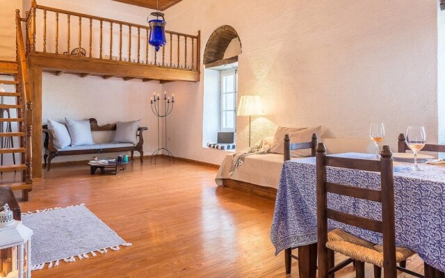 "Harmony" Apt in Stone Tower 1690 • Andros Island