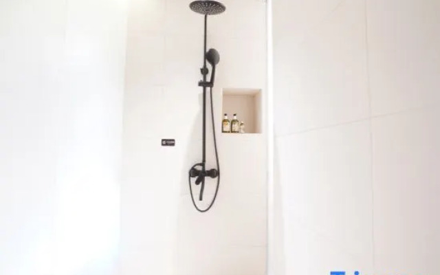 Xiushui Impression SCHOLARS HOTEL·SELECT (Huaqiao Jishan Subway Station)