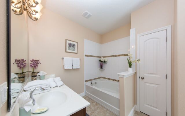 Sr_906r Palm Villa 5 Bedroom Home