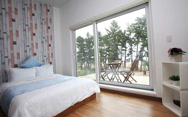 Uljin sanpoli Pension