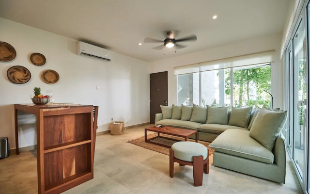 Amazing Apartment With Pools Gym BBQ Yoga Deck